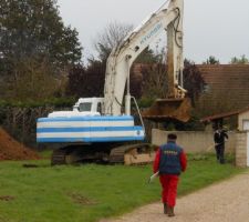 Réalisation d'un trou pour acceuillir une cuve de récupération d'eau de pluie de 10000 l