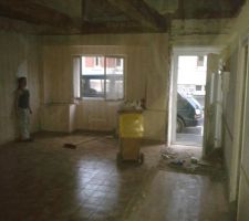Voilà, après 17 tours à la déchetterie...ça devient propre ce chantier