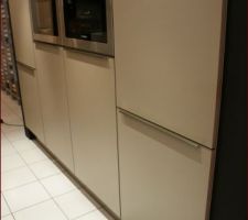 Couleur de la cuisine avec le carrelage