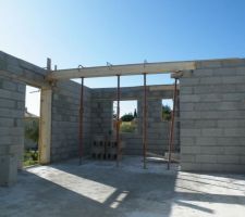 16.10.09 ~ Au fond &agrave; gauche la future cuisine