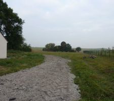 Accés chantier avec recul de 29 m par rapport à la route