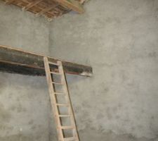 Une fois vid&eacute;, le batiment s&eacute;duit encore un peu plus