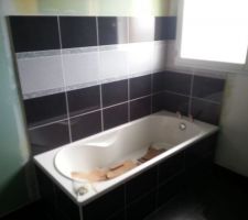 Faïence de la baignoire