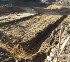 Angle trou terrassement, 40cm de béton à cet endroit