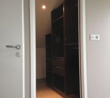 Notre dressing...&agrave; l'endroit c'est mieux