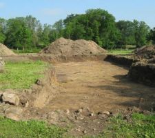 1er coups de pelleteuse, &ccedil;a commence enfin!!!