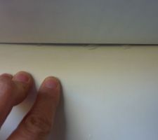 En appuyant sur le pvc du compteur, des gouttes d'eau apparaissent...