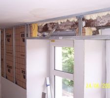 Bureau: travaux d'isolation en cours.