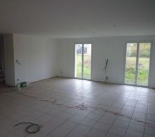 Carrelage pièce de vie.