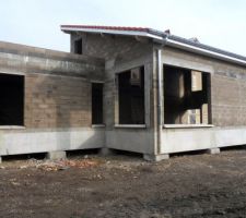 Prêt pour les fermetures. Le vide sanitaire sera fermé tout à la fin après que les évacuations soient passées