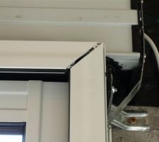 Menuiserie AMGO 10 sur 17 à refaire!!!