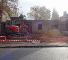 Mur de devant détruit