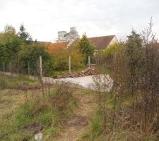 Terrain vierge apr&egrave;s destruction cabanon 2