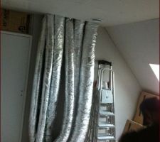 Gaines de chauffage et de Vmc qui passent dans le bureau