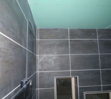 Petit (et dernier) soucis sur la pose du carrelage