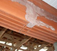 L&agrave;, pour coller, &ccedil;a va coller