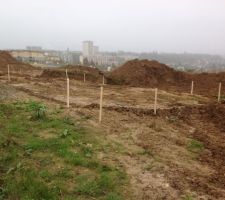 Les pic sont planter en attente pour les fondation