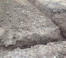 Trancher fondation de mon voisin