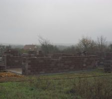 Façade Nord en cours d'élévation des murs