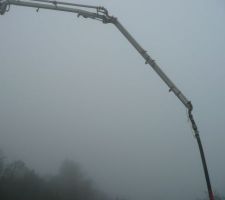 Pompe pour le coulage de la dalle des combles au dessus du 1/2 niveau
