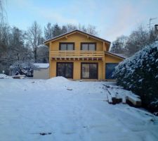 C'est beau la neige! Heureusement le travail est à l'intérieur là...