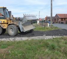 Entrée de chantier qui servira aussi de fond pour notre allée principale