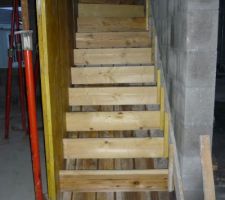 L'escalier prend forme