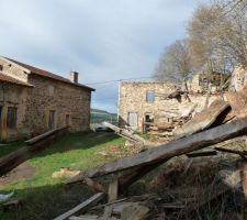 La cour avant déblayage