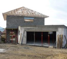 Vue de la maison apres un petit nettoyage