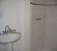 Douche de la buanderie (partie jour)