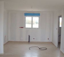 Ne manque plus que la peinture choisie et la cuisine