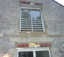 Gardes-corps de la porte-fenêtre de la chambre de l'étage