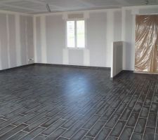 Entr&eacute;&eacute;-salon