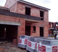 Les tuiles sont arriv&eacute;es...