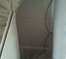 Escalier vers le sous-sol