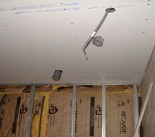 Vmc pour le ballon d'eau chaude et les toilettes