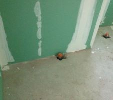 Réservations pour douche à droite et meuble double vasque à droite - SDB parentale