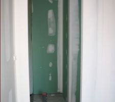Salle d'eau invités - Emplacement pour la douche