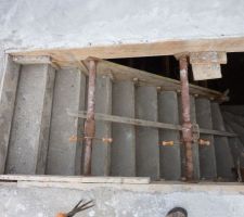 L'escalier de la cave.