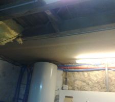 Plafond en aglo du sous sol