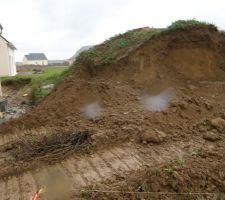 La butte s'égrene