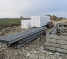 Elevation du vide sanitaire et livraison des fournitures dale