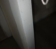 Voil&agrave; l'&eacute;tat de la cloison du placard d'une des chambres apr&egrave;s passage des carreleurs!