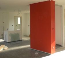 Mur chemin&eacute;e depuis salon