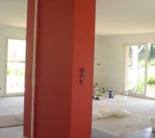 Mur chemin&eacute;e depuis cuisine