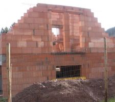 Murs du 2ème étage terminés