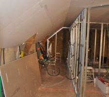 Couloir deservant chambre n&deg;1 et 2