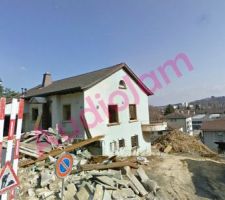 La "Google Car" est passée sur le chantier aux débuts des travaux. Voilà la vue qu'on peut voir sur Google StreetView !