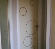 Nos portes int&eacute;rieures viennent d'&ecirc;tres pos&eacute;es !!! Reste plus qu'&agrave; les peindre...