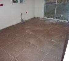 Le carrelage avec ses joints de la cuisine